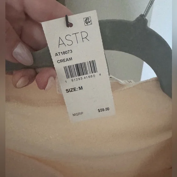 ASTR THE LABEL NWT one shoulder tie hem knit top - Picture 6 of 6